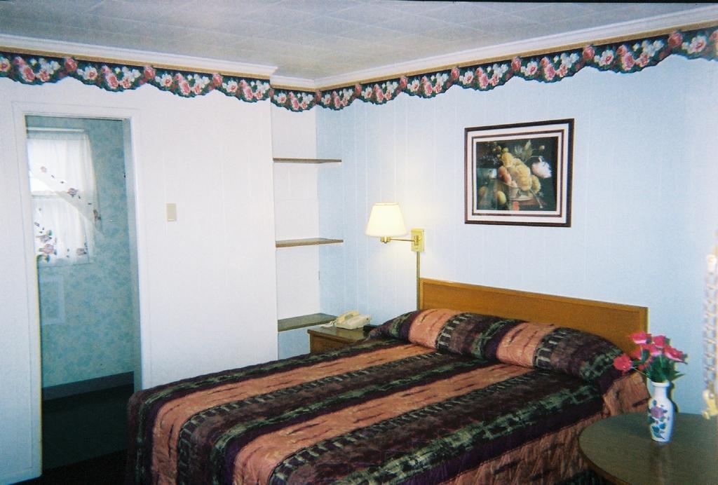 Rainbow Motel Montpelier Quarto foto